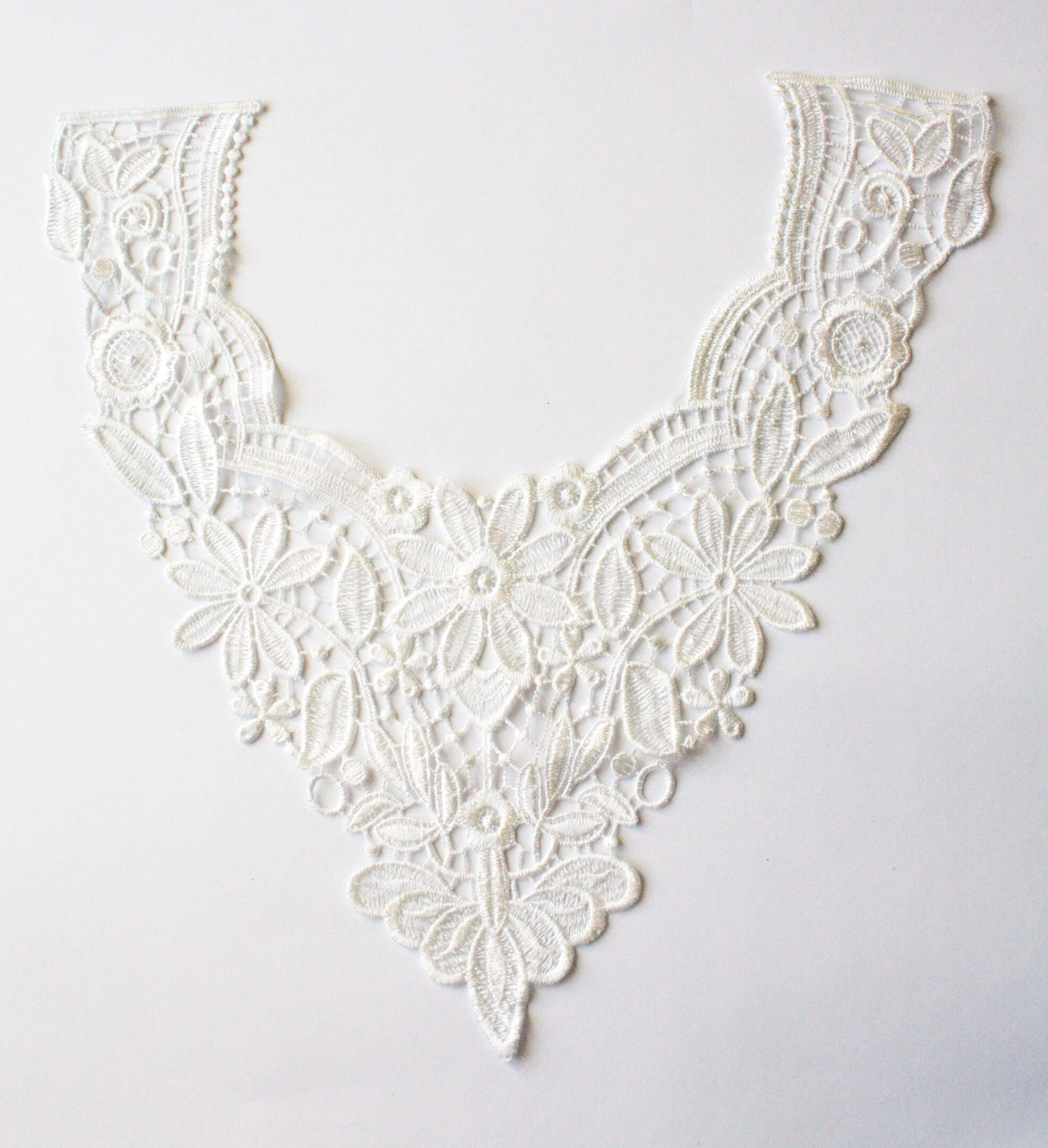 Мереживний лейс White 34х34см